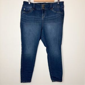 Torrid Jeggings Size 18 Short